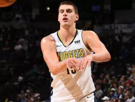 场上都能展 场上都能展