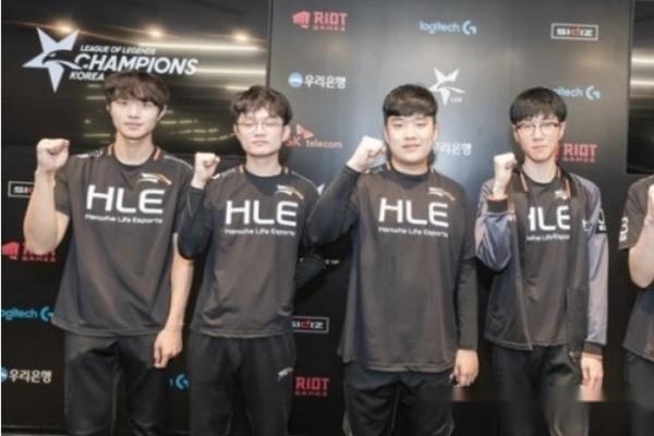 上保持竞争 上保持竞争