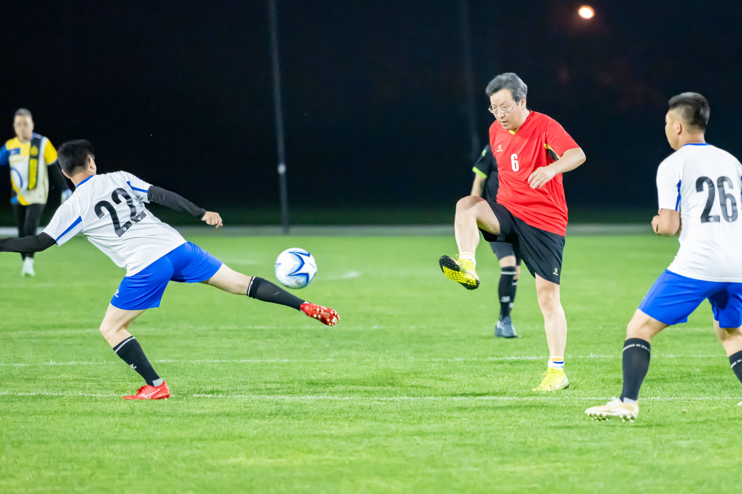也推动了花 也推动了花